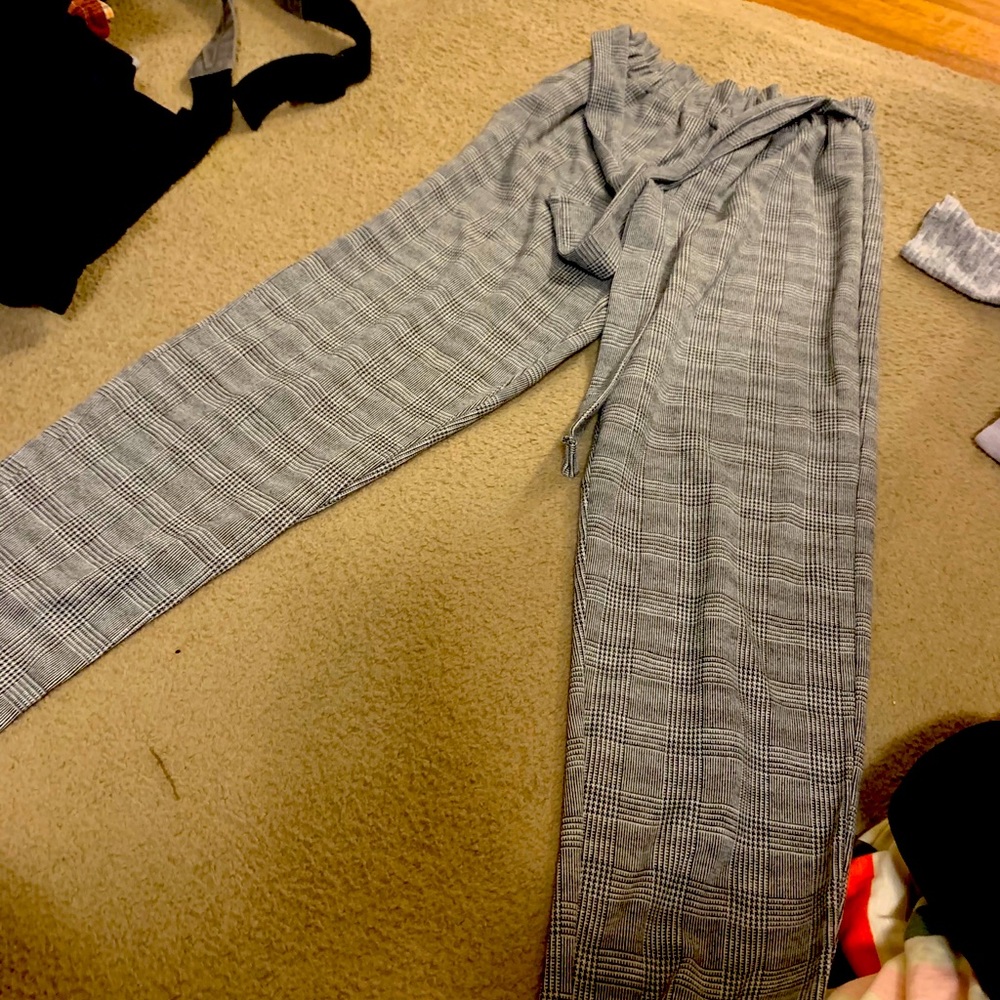Rue 21 checkered slacks